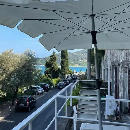 Apartment Monolocale Baia Dei Delfini Porto Venere